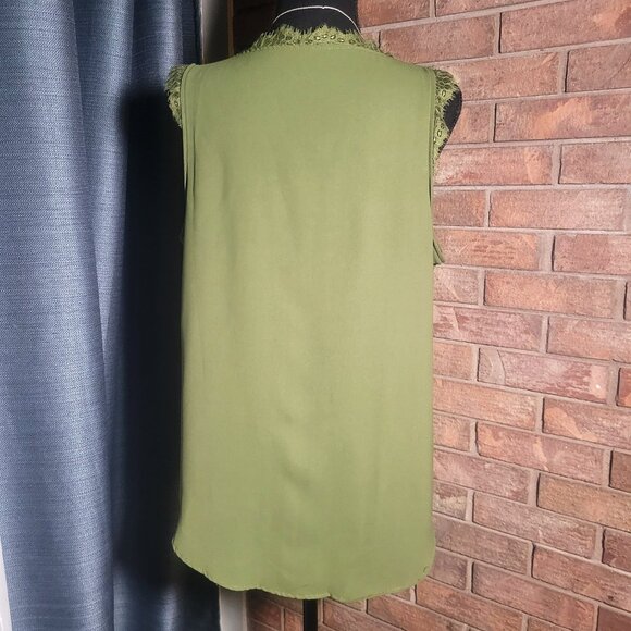 Women's Green Loose Neck Lace Trim Sleeveless Blouse - Size M/L - Picture 5 of 9